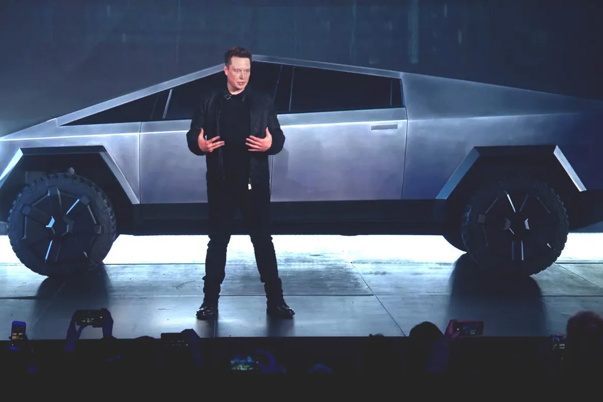 TESLA a lansat Cybertruck, un vehicul blindat cu design futurist