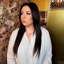 Oana Roman s-a imprumutat pentru amenajarea vilei