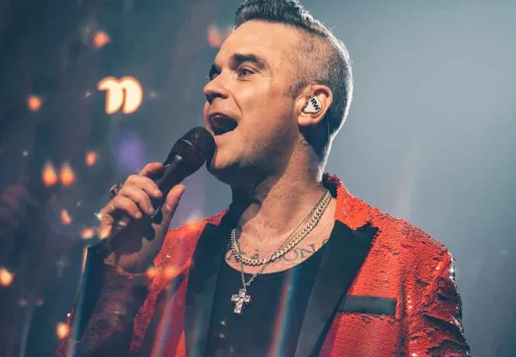 Robbie Williams – disperat să fie iubit la concertul de Crăciun de la Wembley Arena, Londra