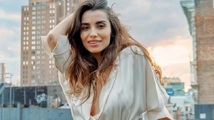 Lili Sandu, prima imagine cu burtica de graviduță