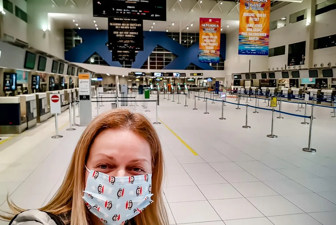 Producătoarea Dana Mladin a ajuns la aeroportul Otopeni pe timp de criză. Ce a găsit acolo greu de descris