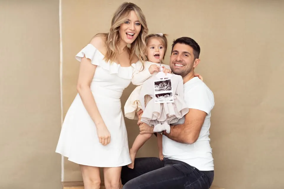 Laura Cosoi va deveni din nou mamă!