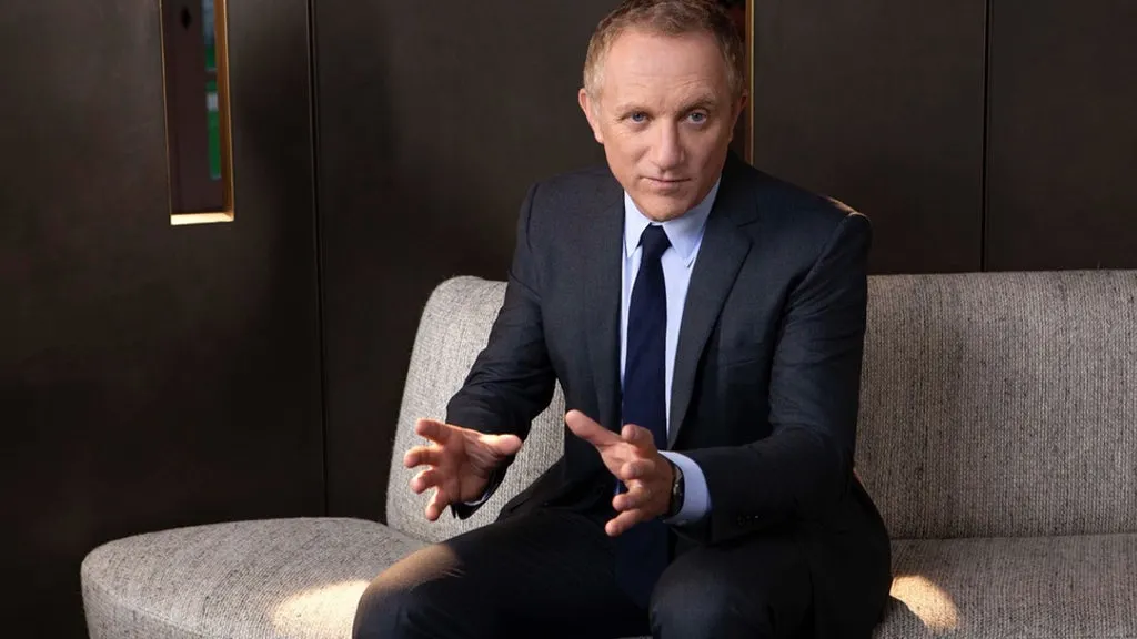 Proprietarul grupului de lux Kering anunță că va apela la reduceri salariale