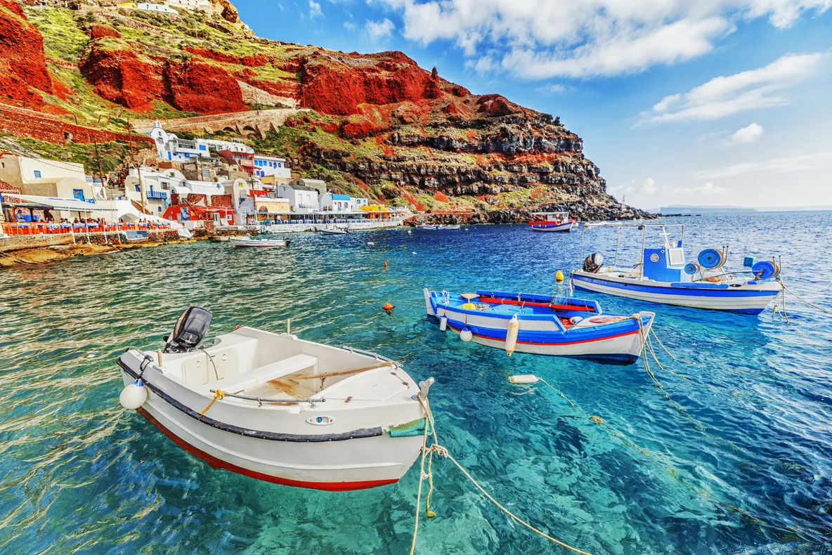 Grecia a anunțat primele 19 țări de unde vor accepta turiști începând cu 15 Iunie. România este pe listă