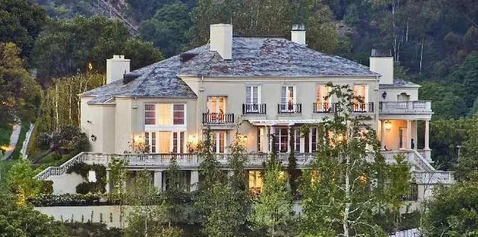 Elon Musk și-a vândut conacul din Bel Air. Proprietatea de 29 mil. $ a ajuns tot la un miliardar