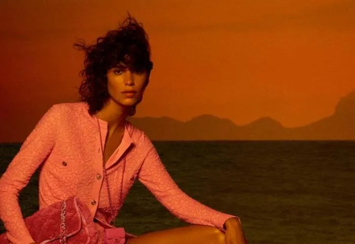 Chanel și-a prezentat noua colecție Cruise 2021 într-o plimbare virtuală în Mediterană
