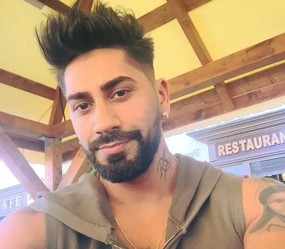 Întâlnire de gradul 3 între solistul Connect-R și actorul Dorel Vișan