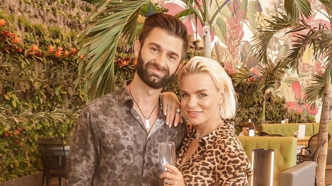 Ce mesaje de dragoste și-au scris Cătălina Jojo Grama și Paul Ipate