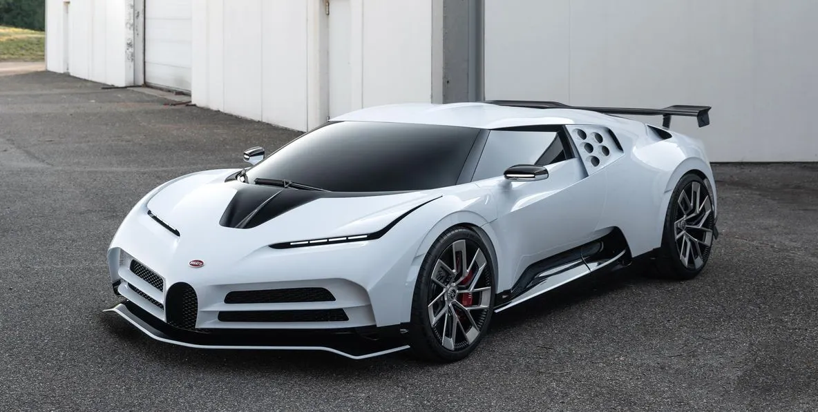 Bugatti Centodieci, hypercar super exclusiv. Doar 10 oameni sunt norocoși să-l aibă!