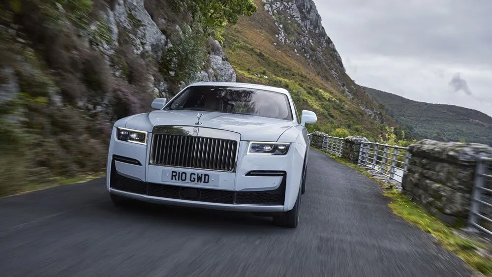 Rolls-Royce devine complet electric după 2030