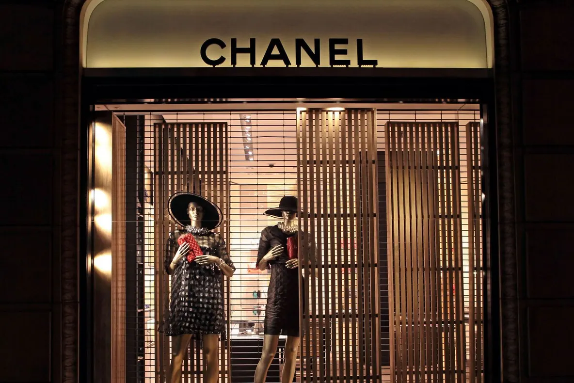 Chanel strânge 600 de milioane de euro ca să-și îndeplinească datoria față de mediu