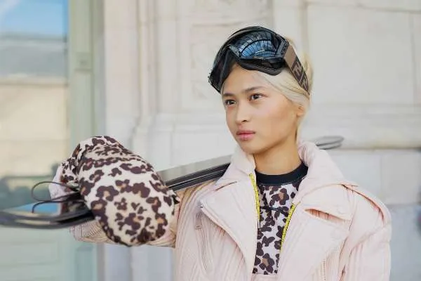 Noua colecție pentru schi marca Fendi e prietenoasă cu mediul