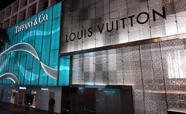 Modul în care tranzacția LVMH & Tiffany va remodela luxul