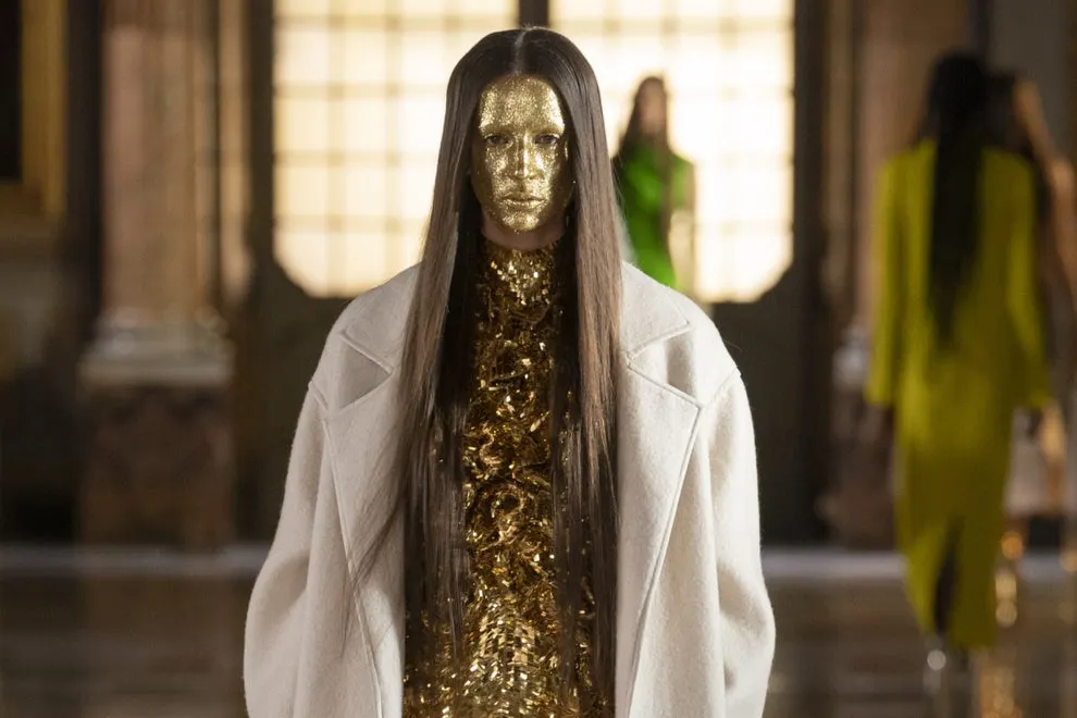 Fashion Show | Look-urile de beauty de la Valentino Haute Couture primăvară/vară 2021