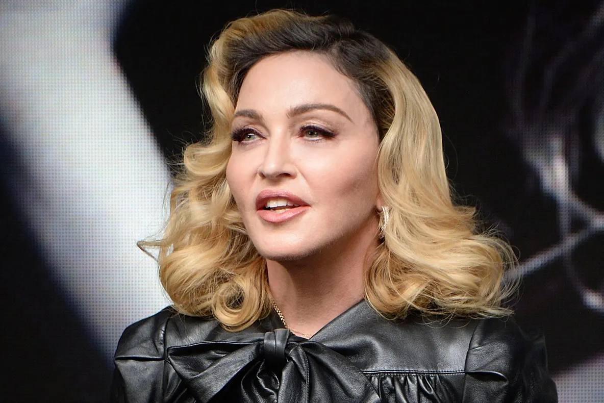 Madonna, aproape goală la 62 de ani (FOTO)