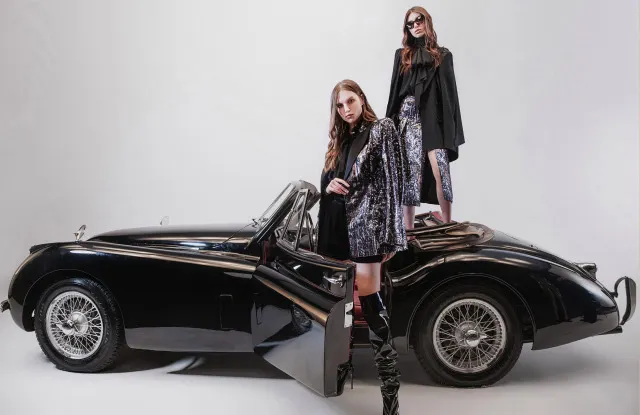 Zuhair Murad RTW Toamna/Iarna 2021. Înapoi la glamul anilor '90