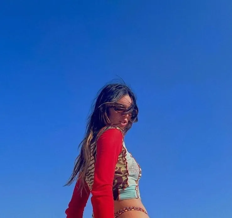 Kendall Jenner și-a ales coafura de vacanță