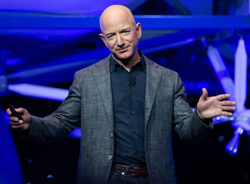Jeff Bezos îl devansează pe Elon Musk și redevine cel mai bogat om din lume
