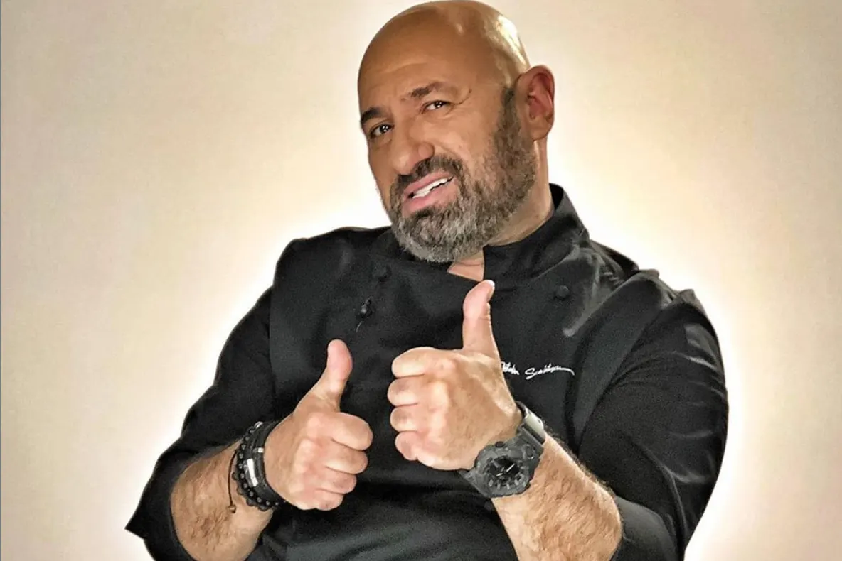 Cătălin Scărlătescu se iubește cu o actriță de stand-up comedy