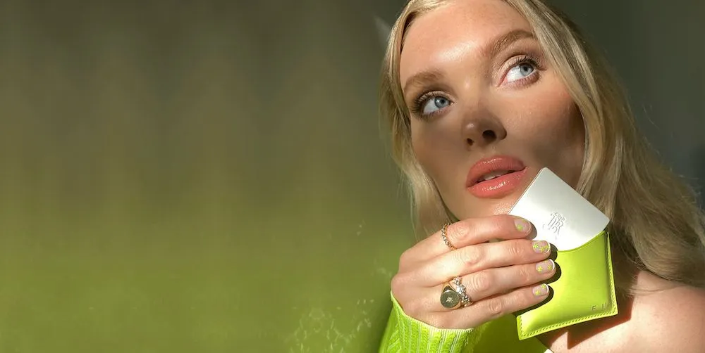 Elsa Hosk s-a asociat cu La Bouche Rouge pentru o colecție eco-responsabilă