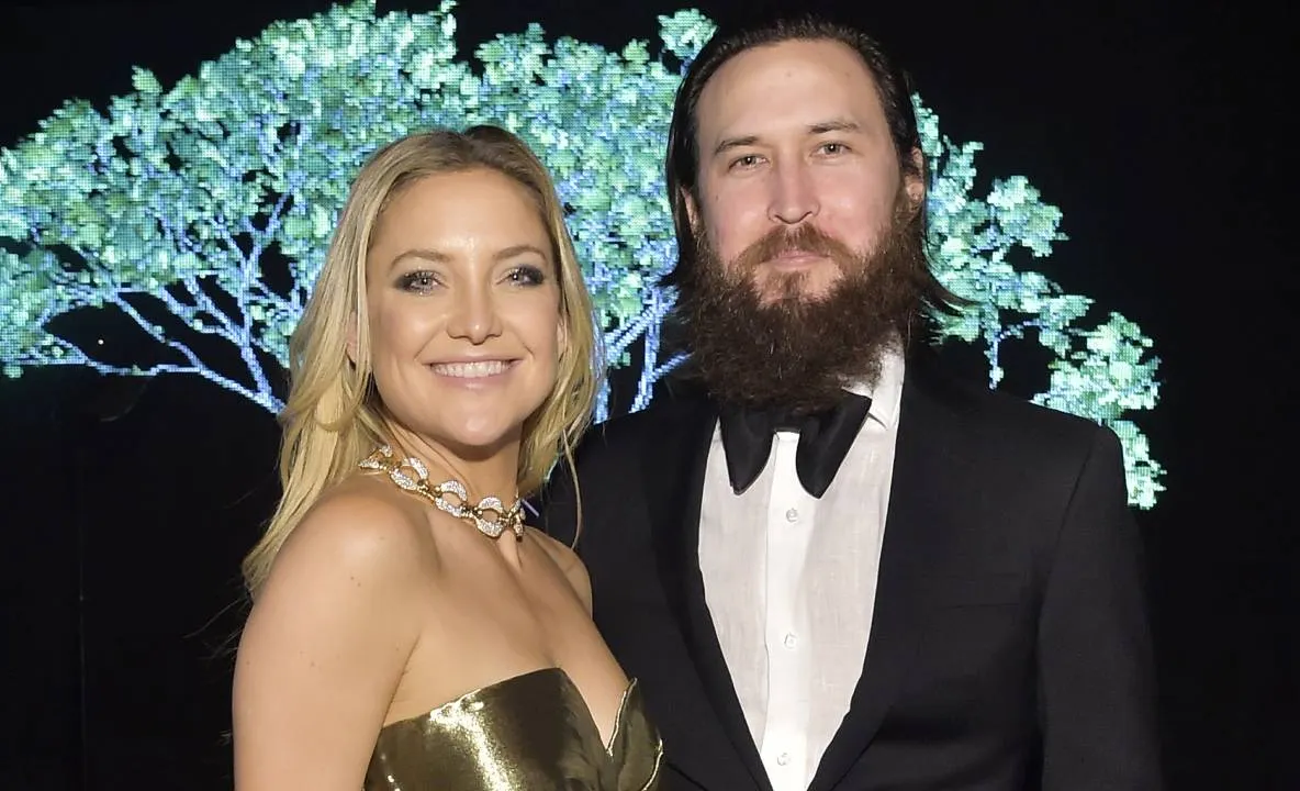 Kate Hudson s-a logodit - FOTO
