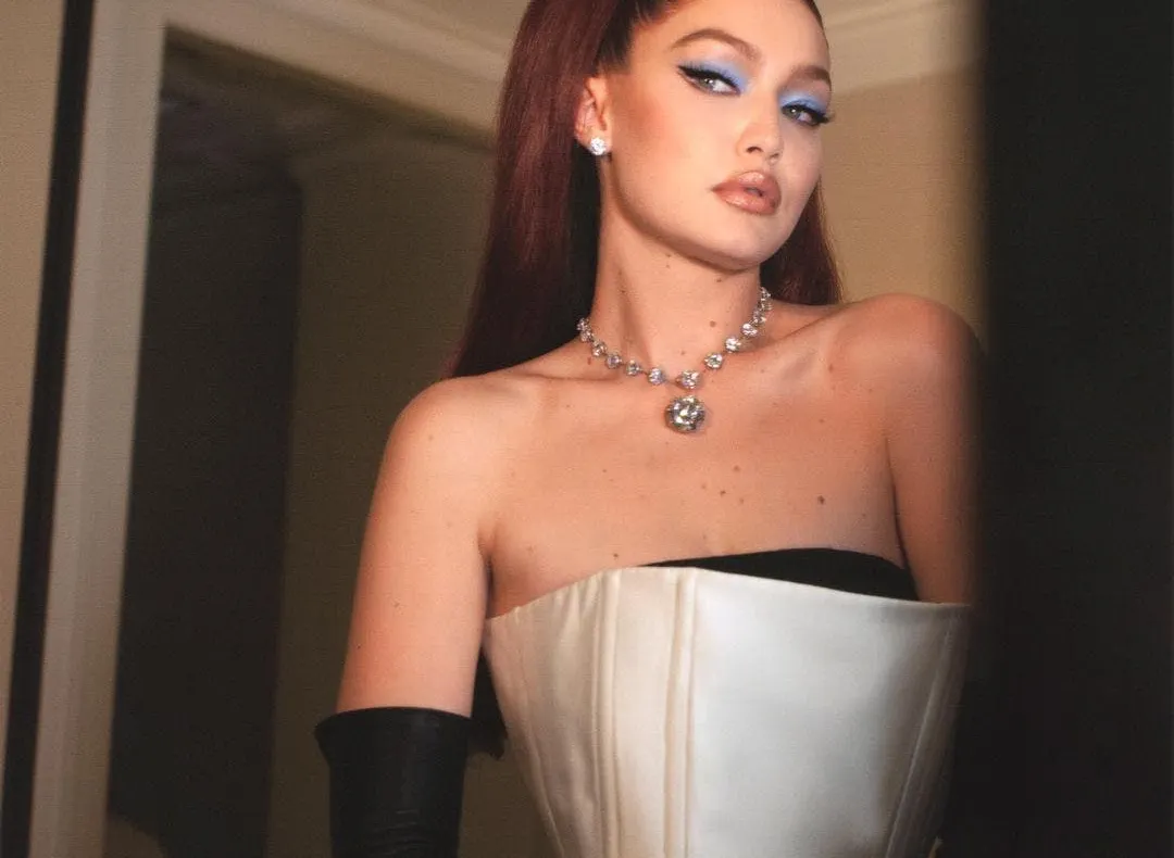 Gigi Hadid este inspirația noastră de machiaj pentru sărbători