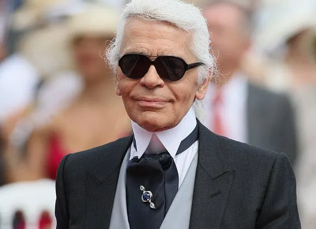 Testamentul lui Karl Lagerfeld, contestat în justiție