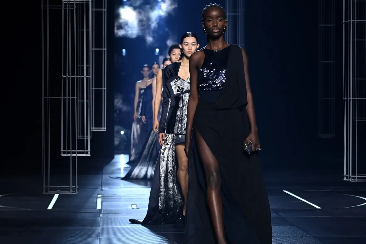Fendi Fashion Show | Colecția Haute Couture SS22 celebrează spiritualitatea Romei