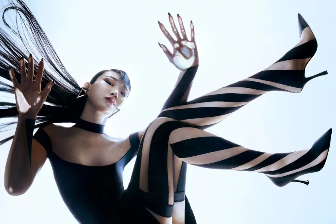 Jimmy Choo x Mugler | Colaborarea care celebrează glamourul post-Covid-19