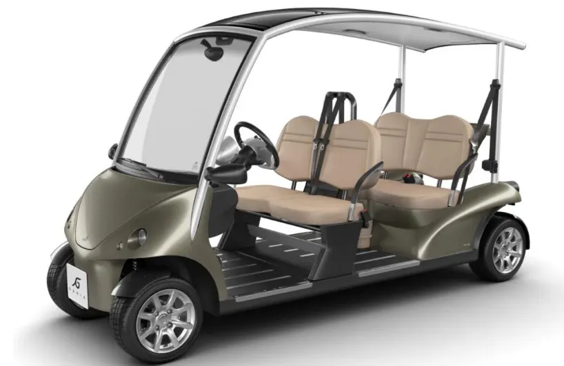 „Rolls Royce-ul” mașinilor de golf premium. Cât costă vehiculul care rezolvă problemele de mobilitate ale reginei