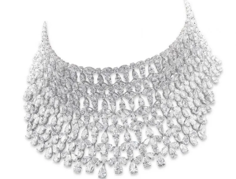 Chopard dezvăluie regala colecție Red Carpet ca un omagiu adus celei de-a 75-a ediții a Festivalului de Film de la Cannes