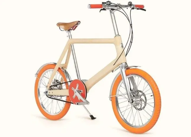 Bicicleta Hermes, modalitatea elegentă, dar scumpă, de a fenta traficul