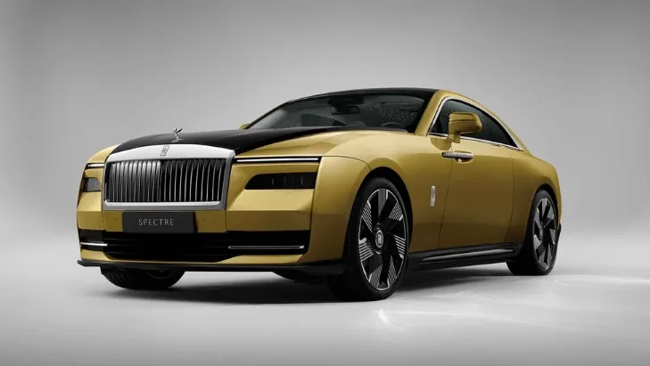 Rolls-Royce dezvăluie Spectre, primul coupé de lux complet electric al mărcii