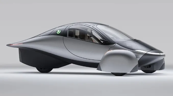 Vehiculul electric alimentat cu energie solară de la Aptera arată mai grozav decât conceptul