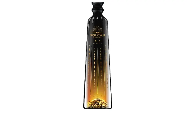Tequila Volcan XA Ultra-Premium de la LVMH este în sfârșit disponibilă pentru cumpărare
