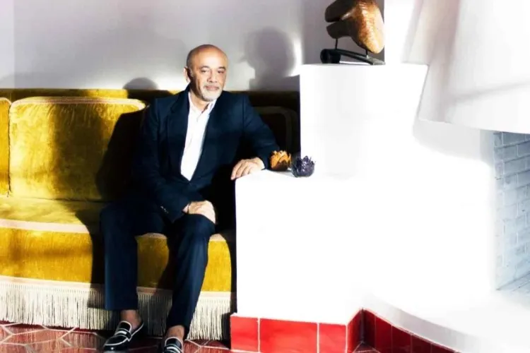 Christian Louboutin își deschide hotel, un omagiu adus celebrilor pantofi cu talpă roșie