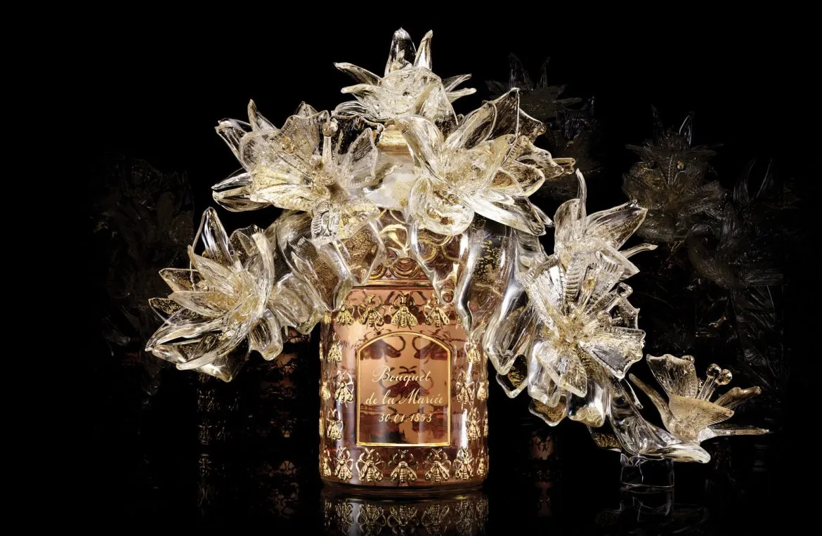 Guerlain onorează 170 de ani de Bee Bottle cu un flacon în ediție limitată de 27.000 $