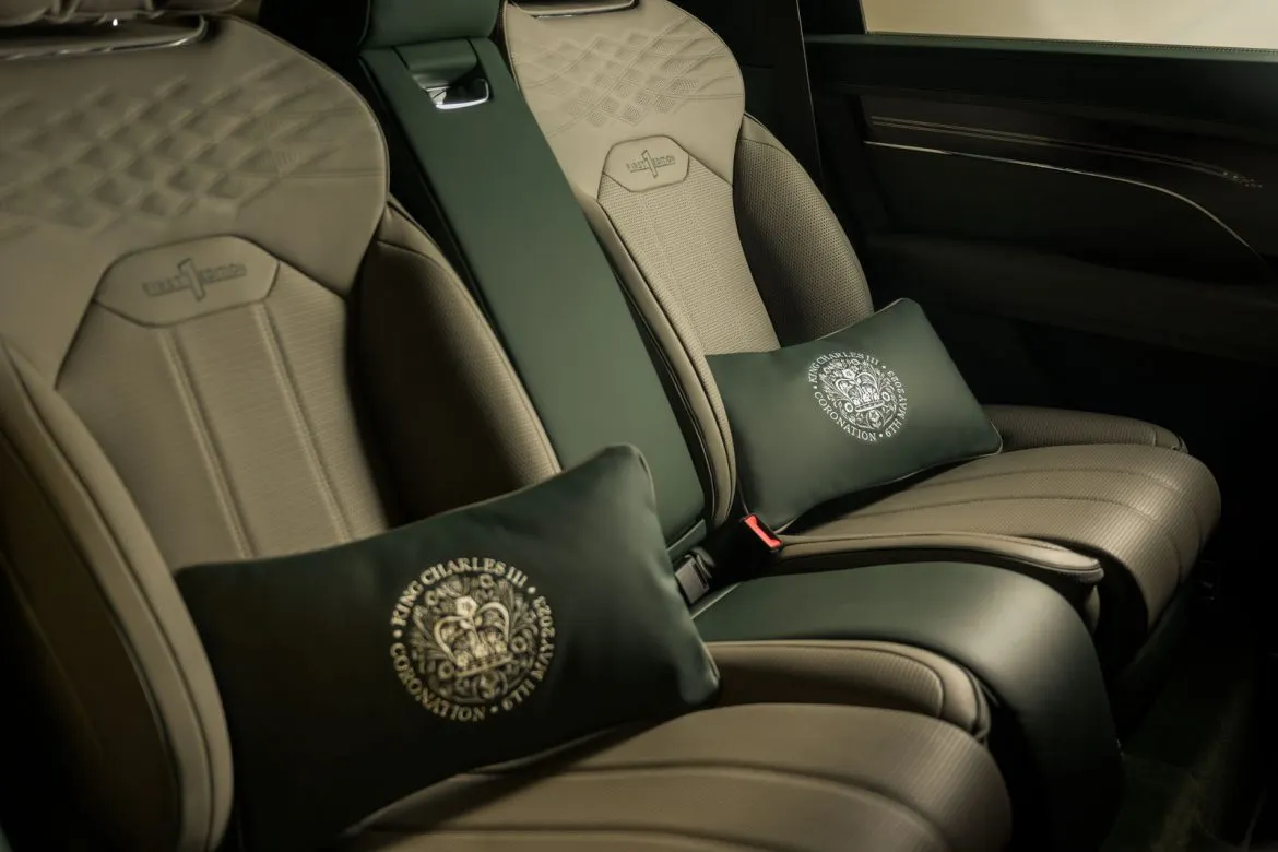 Bentley a lansat perne de mașină în ediție limitată, realizate manual, pentru a comemora încoronarea regelui Charles al III-lea