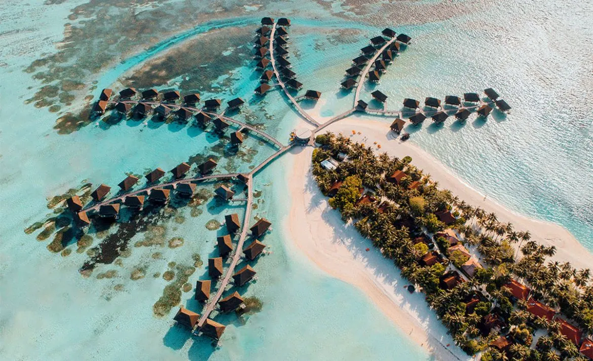 Dolce&Gabanna combină haute fashion și ospitalitatea luxoasă cu o nouă stațiune de lux în Maldive
