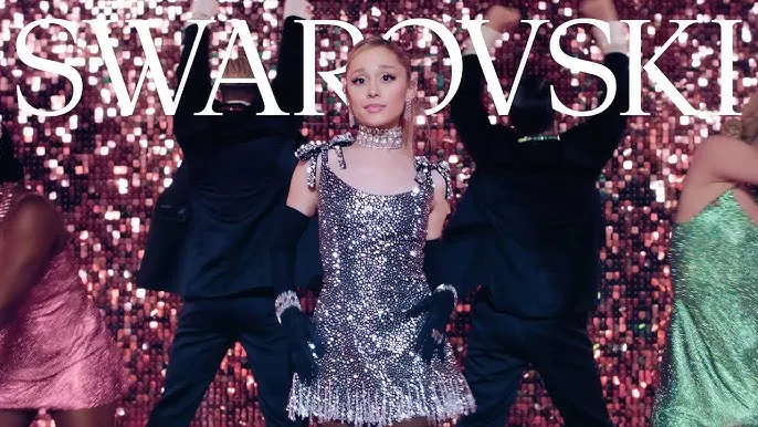 Ariana Grande, vedeta noii campanii de sărbători a Swarovski