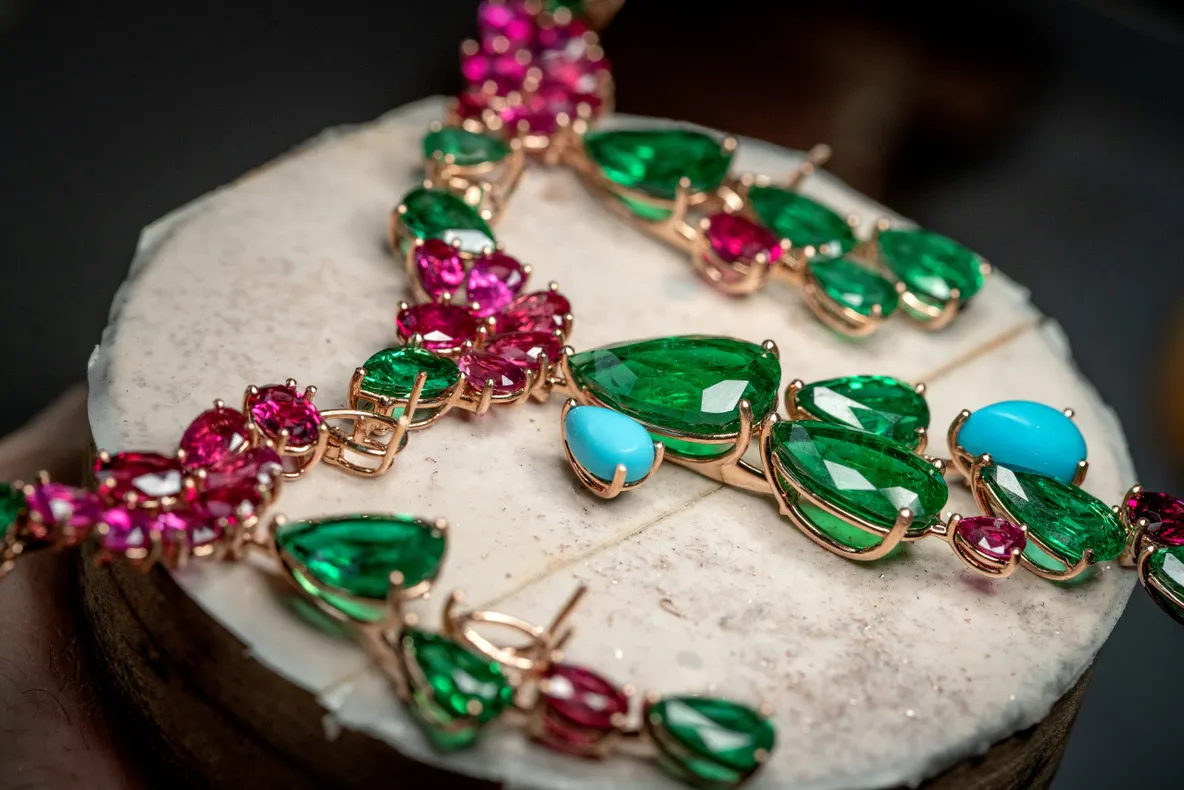 Chopard dezvăluie colecția Insofu Emerald