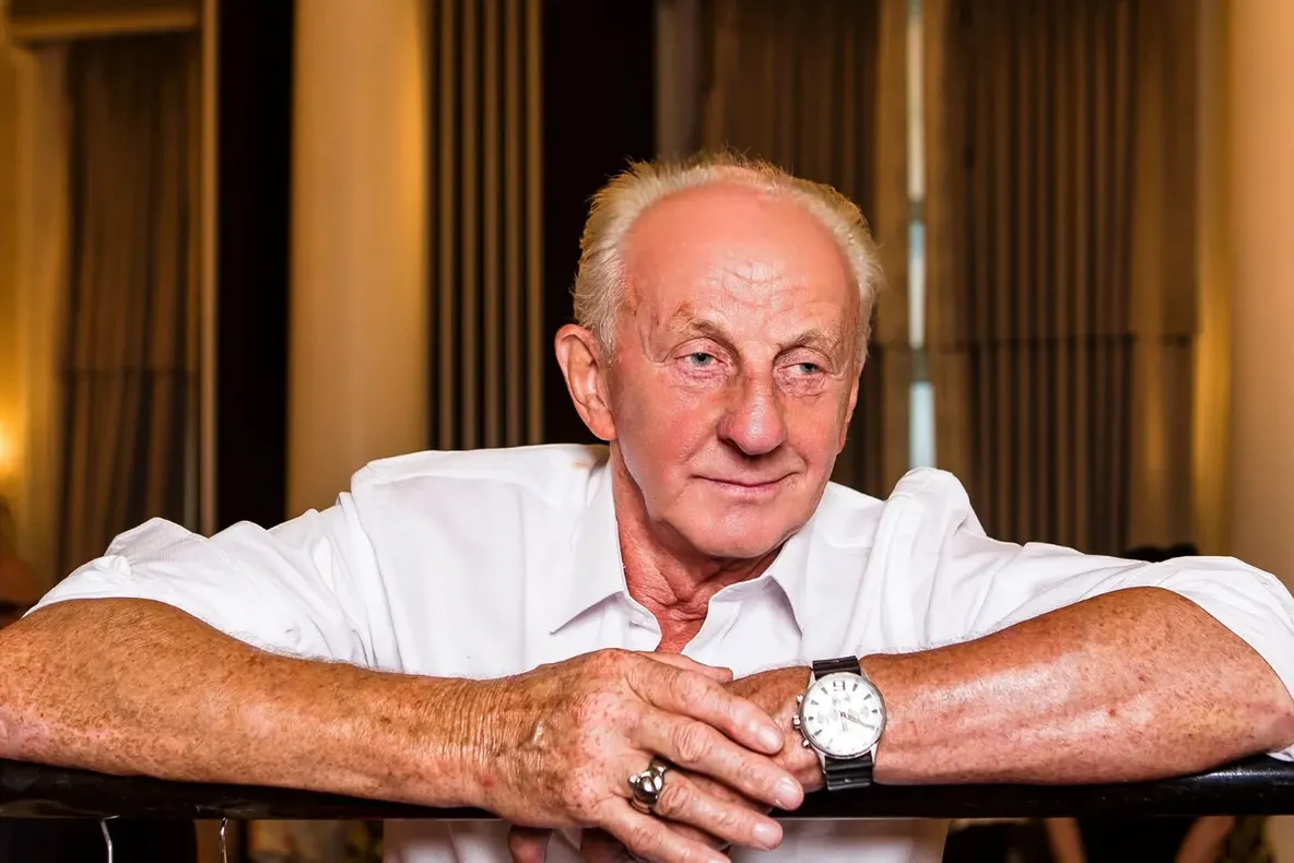 Paul Costelloe, designerul personal al prințesei Diana, a murit la vârsta de 80 de ani