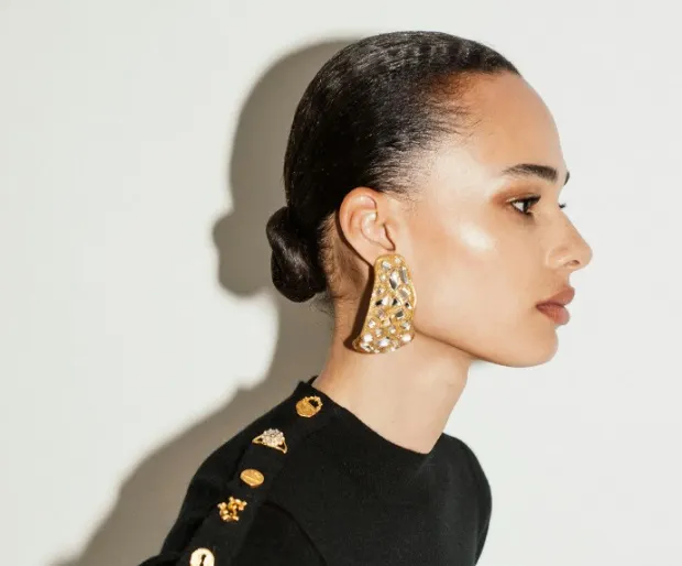 La Schiaparelli, nasturele devine o bijuterie