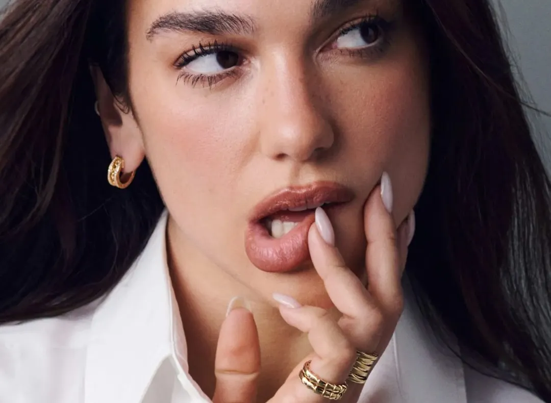 Dua Lipa devine ambasador de imagine pentru Bvlgari