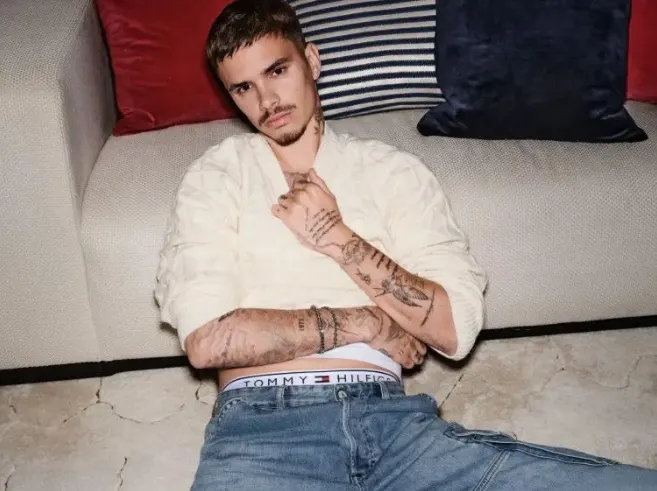 Romeo Beckham este noul ambasador global al Tommy Hilfiger