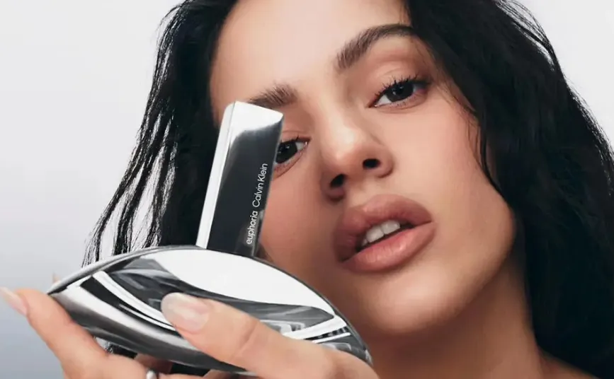 Rosalía revine ca ambasador global Calvin Klein