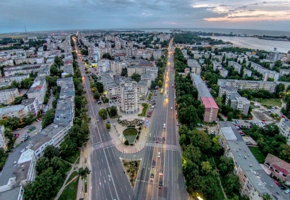 Primăria Constanța: Bulevardul Tomis te așteaptă din nou la plimbare!