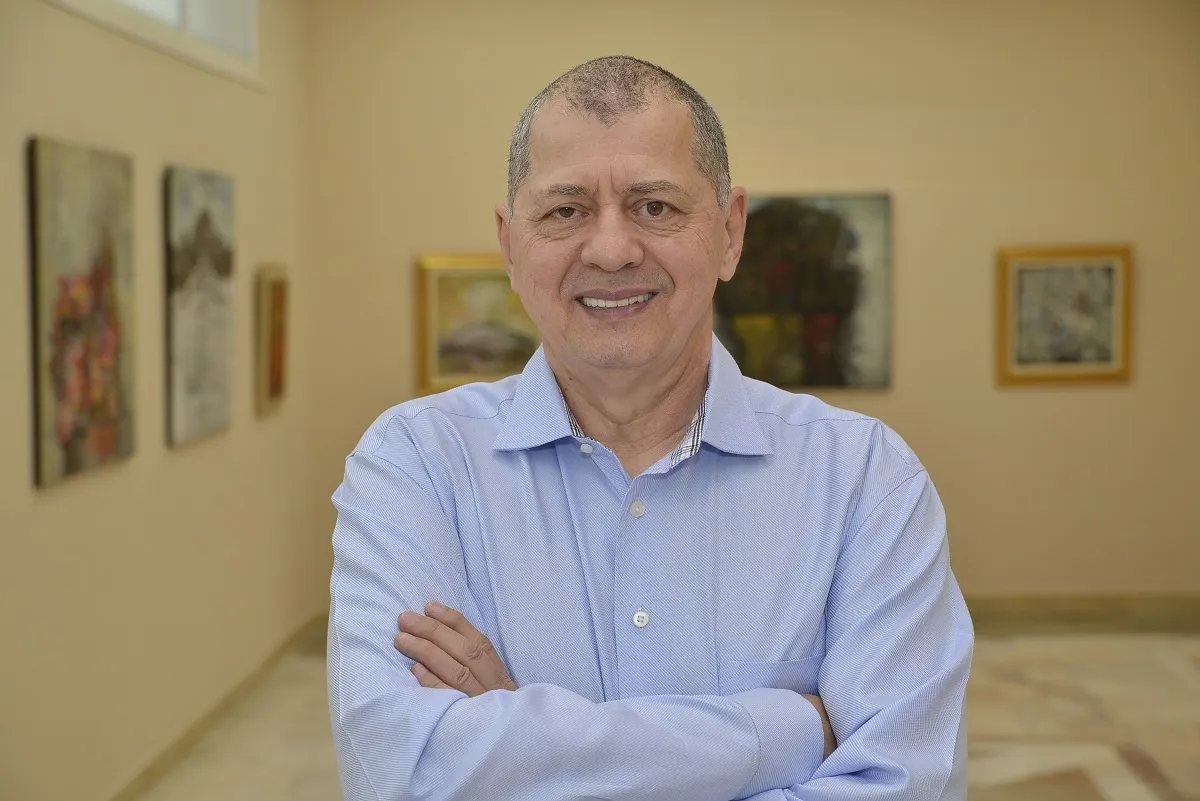 tavi ursulescu
