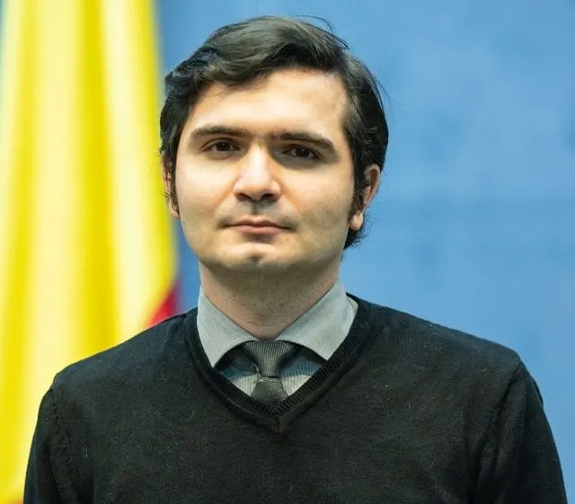 bogdan anicescu - interpretul din transmisiile guvernului