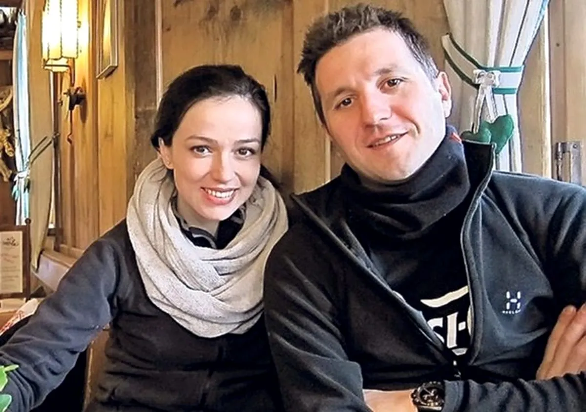 olivia steer si andi moisescu
